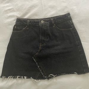 Forever 21 Black Denim Mini Skirt Women’s Small